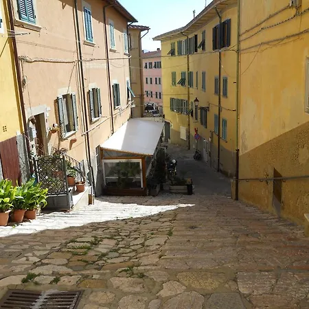 Pepe Nero - Helloelba Apartman Portoferraio